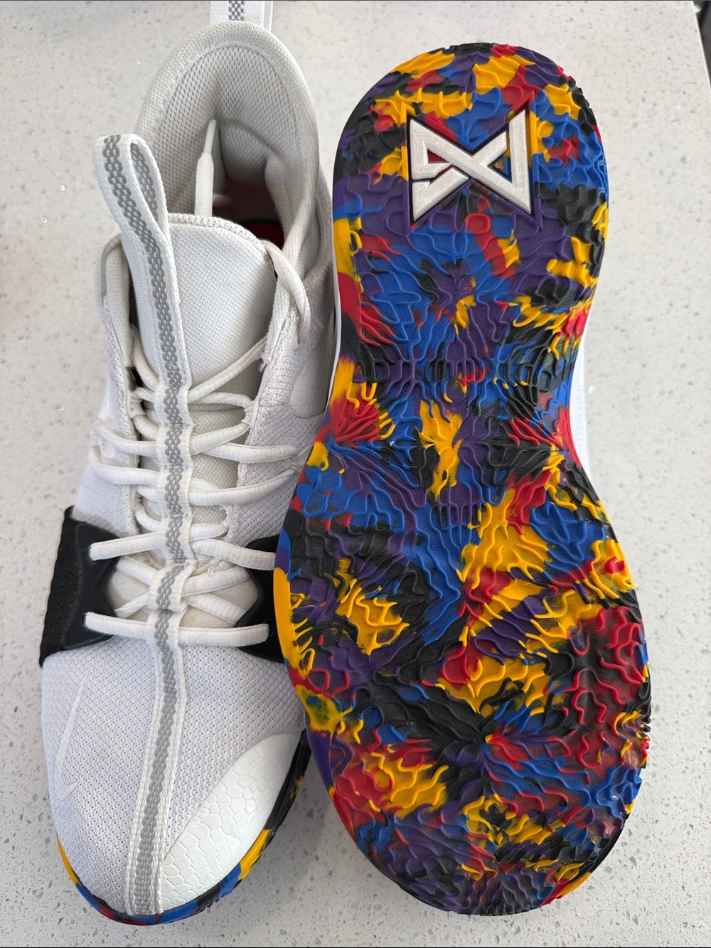 Nike PG2 Tournament Men’s size 12 with box - Picture 2 of 6